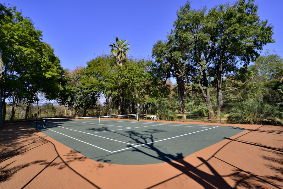 Makutsi Tennis Court
